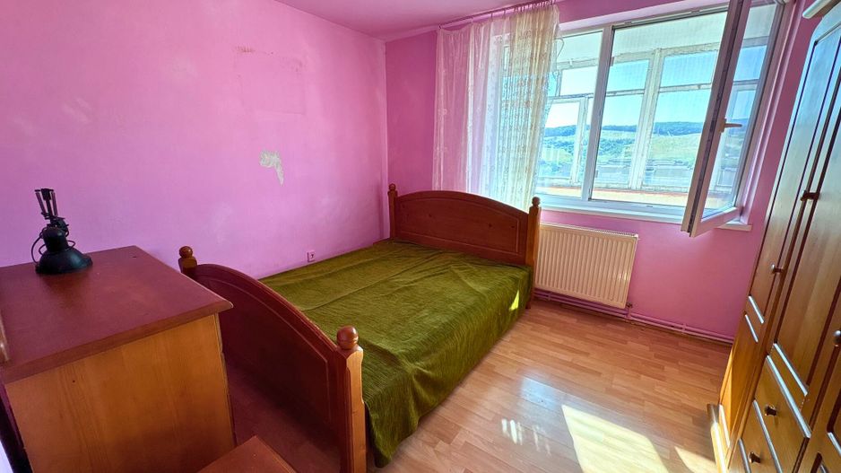 Apartament 2 camere 47,5 M² + balcon 7,5 M² cu priveliste Simeria - Poză 5