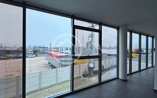Spațiu comercial de închiriat cu 7 camere în zona Centurii, Oradea - Poză 1