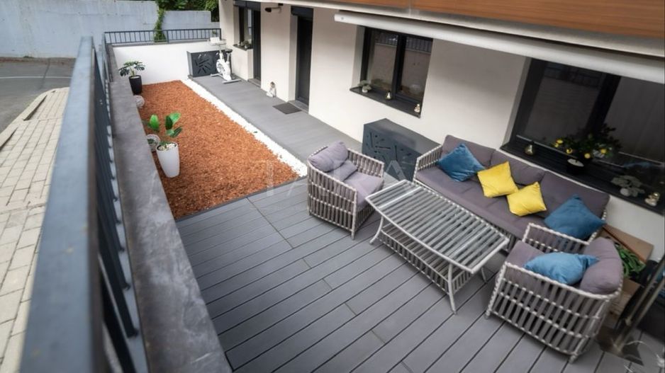 Vând apartament 3 camere - Poză 7