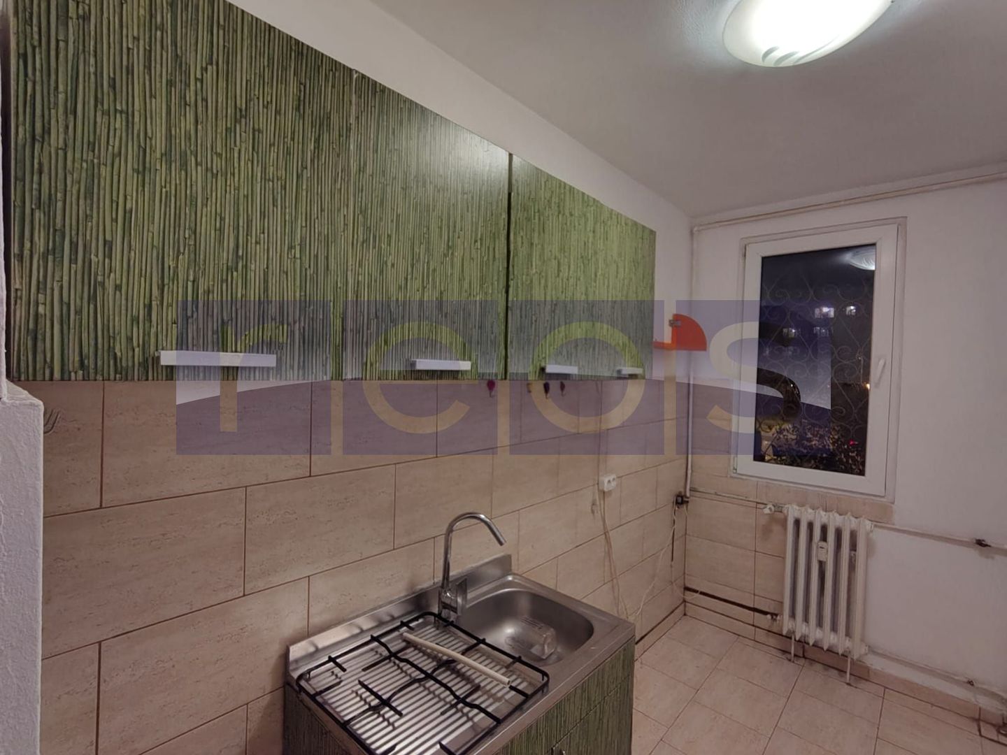 VANZARE GARSONIERA SPATIOASA I LIBERA I METROU I VALEA IALOMITEI - Poză 7