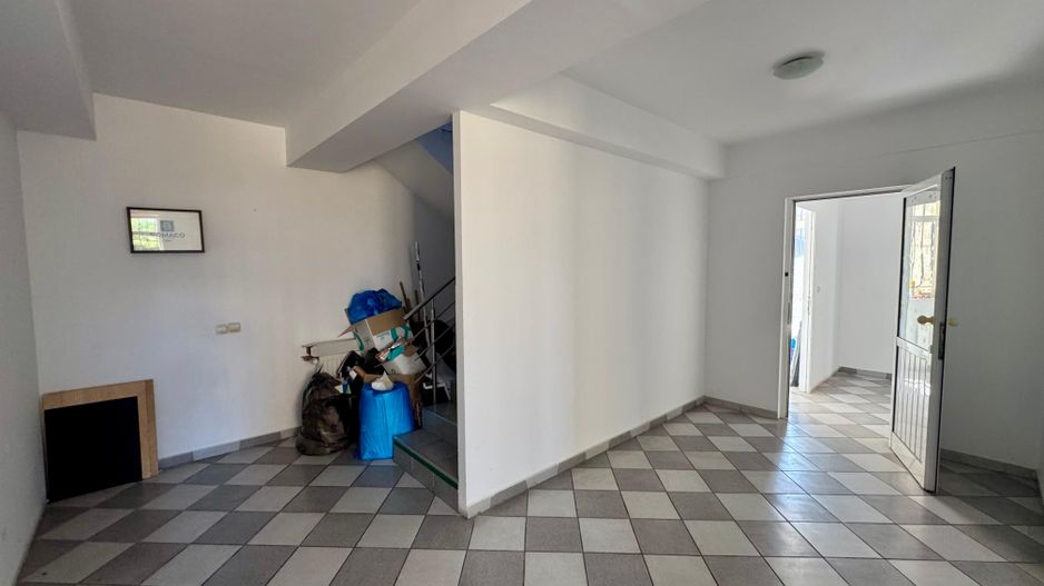 OPORTUNITATE - vila-curte individuala-garaj la Domenii-Popisteanu - Poză 17