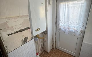 De Vânzare - Casă, Strada Griviței - Poză 5