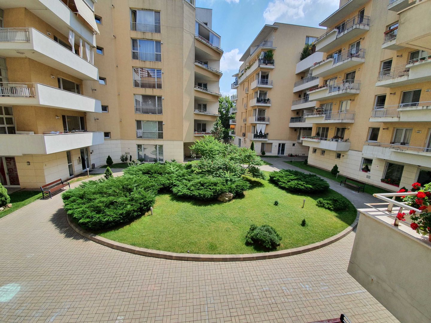 De inchiriat apartament cu 3 camere , Parcul Carol sector 4 - Poză 8