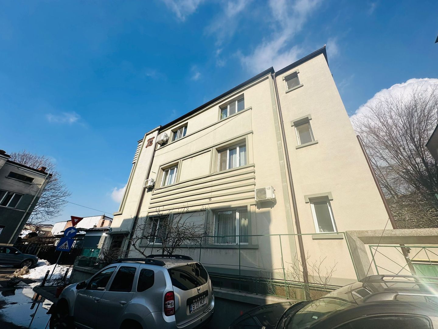 Apartament 4 camere - Dacia -  Strada Episcop Radu - Poză 2