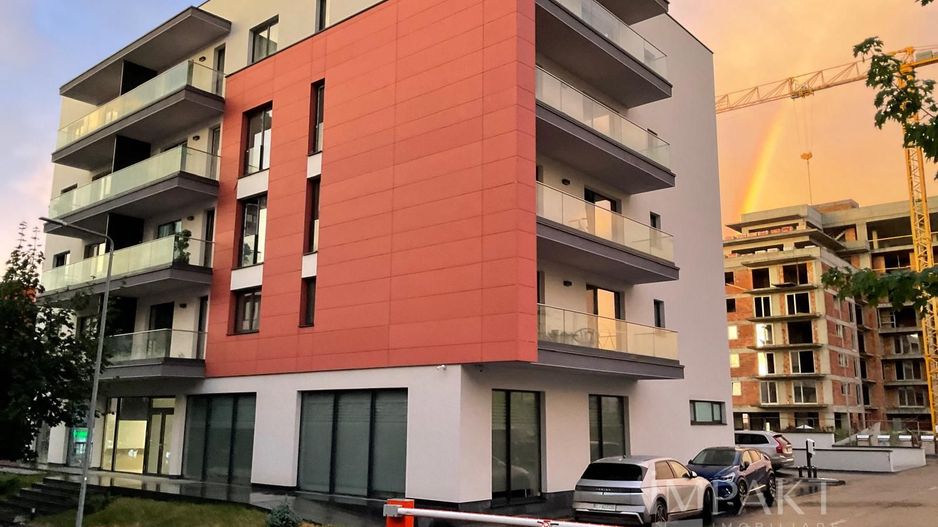 Apartament 3 camere Andrei Muresanu Sud cu CF si parcare subterana - Poză 3
