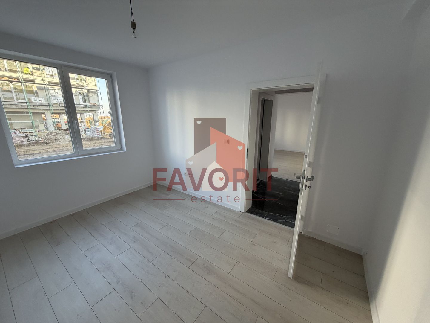 Disponibil imediat. Decomandat. TVA 21% inclus in pret - Poză 10