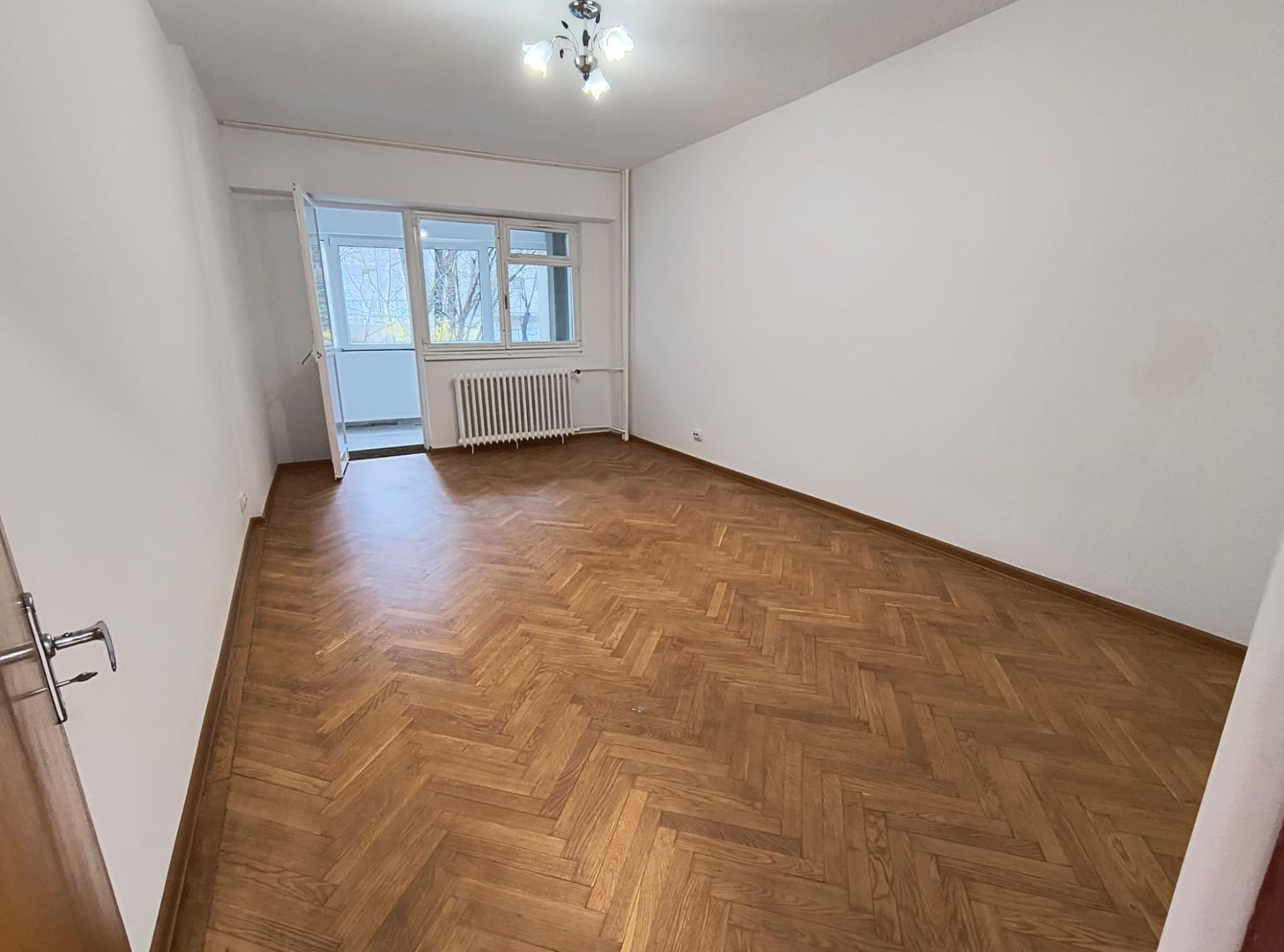 Ion Mihalache- Radu Boiangiu- Apartament 2 camere - Poză 1
