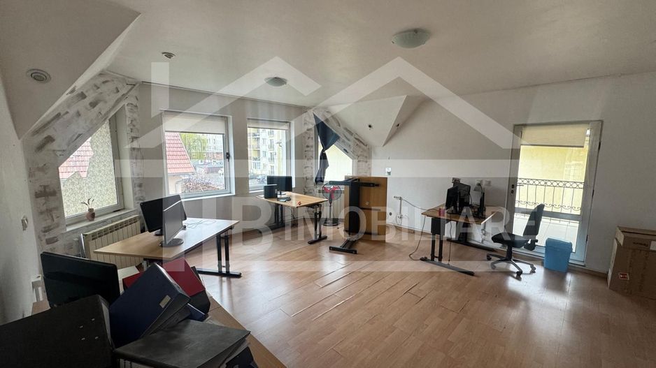 Vila cu 6 camere, 420mp,  teren 720mp, parcari, Zona Shopping City - Poză 7