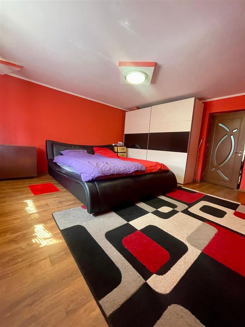 Casa cu 3 camere in Sacueni - Poză 1