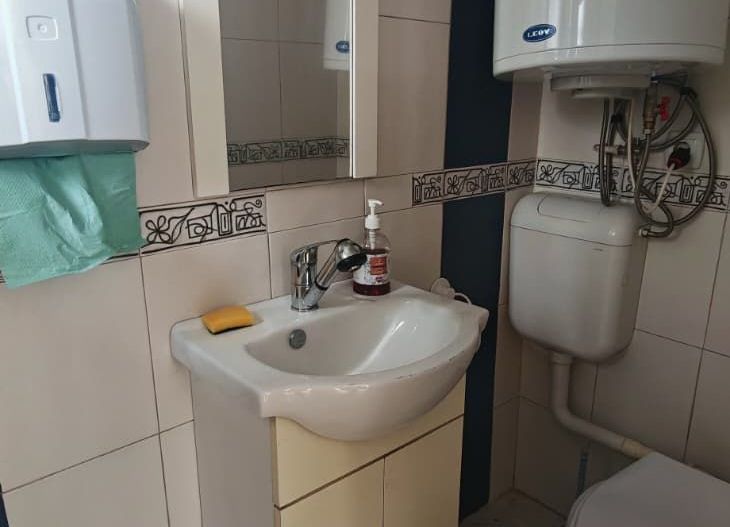 Spatiu activitate mica, birou, depozitare, manichiura, psiholog - Poză 6