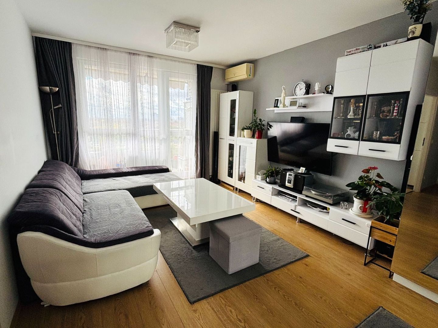 COMISION 0% | Apartament 3 Camere | 70 mp | 2 bai | Zona Lipovei - Poză 3