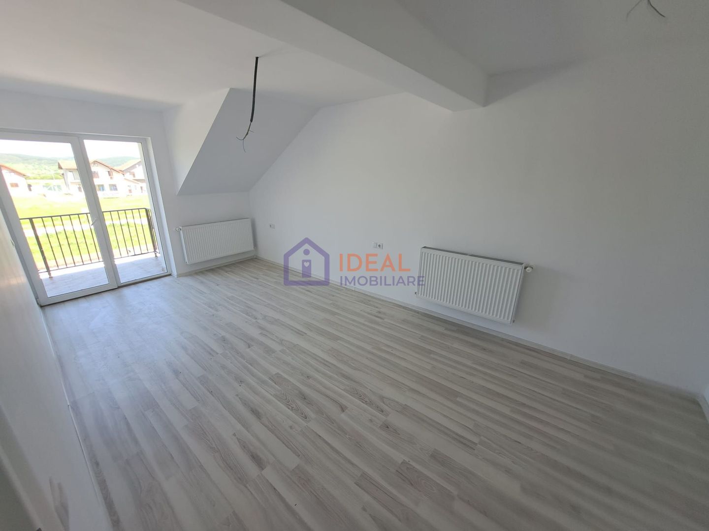 Duplex  Modern LA CHEIE cu 4 camere si gradina ,in Cristian - Poză 9