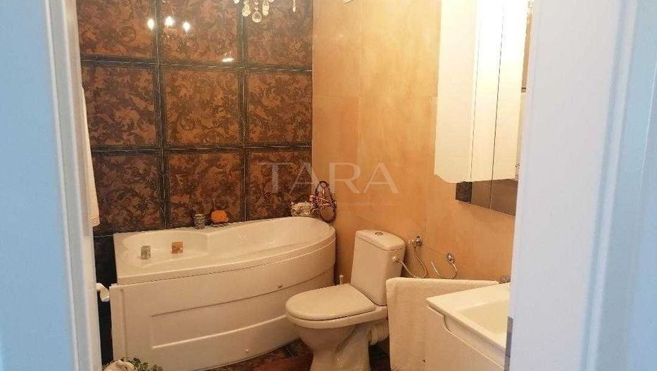 Apartament cu 3 camere, 2 băi, 2 balcoane și parcare, zona Zorilor. - Poză 7