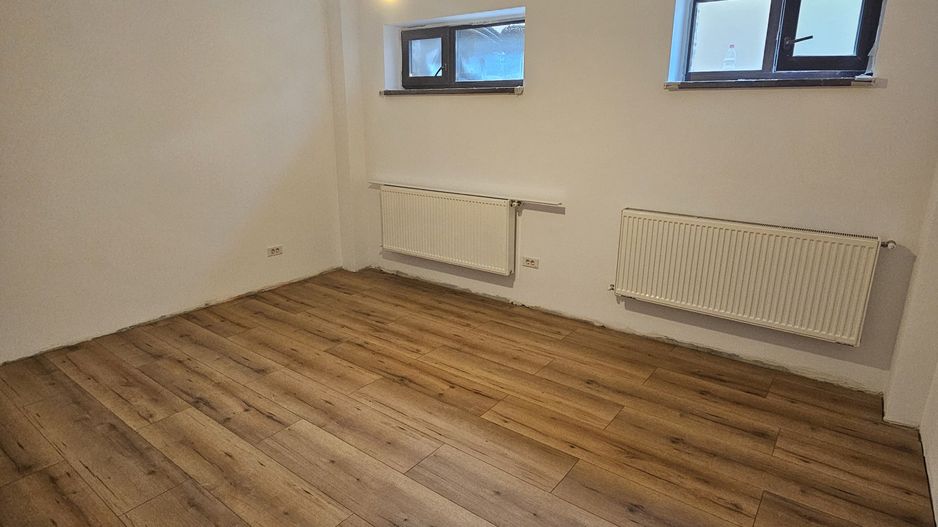 Apartament nemobilat - ideal spatiu comercial - Poză 5