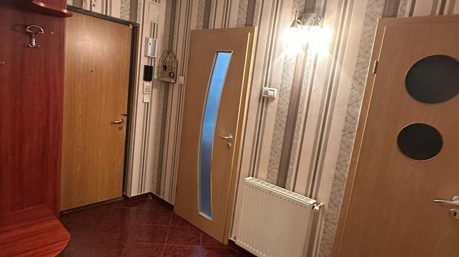 4 camere confort 1, centrală proprie, 2 băi, Titan - Poză 4