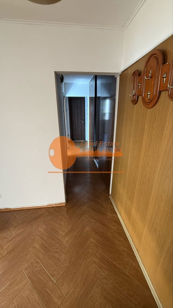 3 camere luminos S-V | bloc reabilitat | zona 1 Decembrie - Poză 6