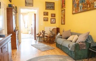2 camere. Adresă centrală. 99 mp construiți. 2 băi. Etaj 3.
