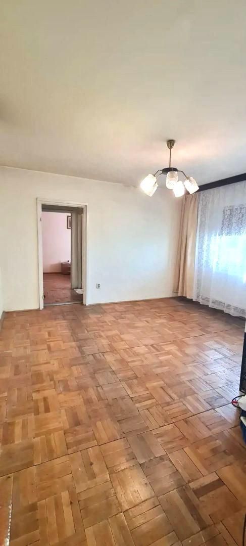 Apartament cu 2 camere-75.000€ |Torontalului| - Poză 2