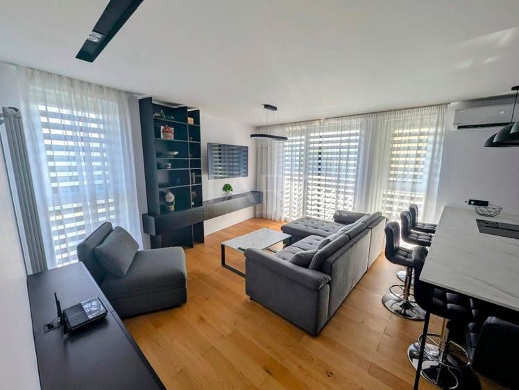 Apartament spațios și modern în Borhanci - Poză 3