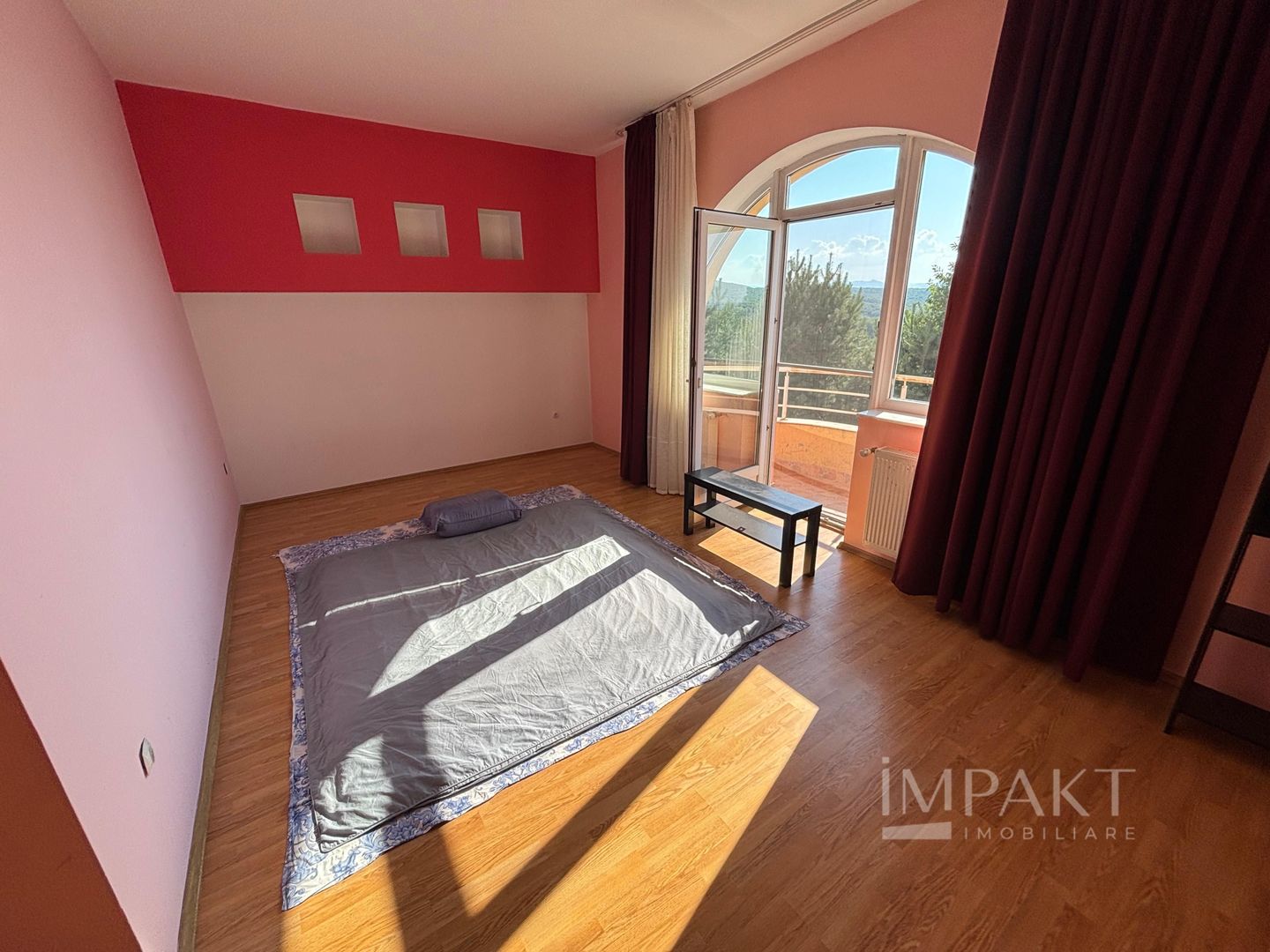 De închiriat casa Făget -teren 2400mp - Poză 9