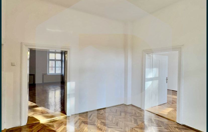 Apartament 2 Camere Ultracentral, Complet Renovat / Investitie - Poză 1