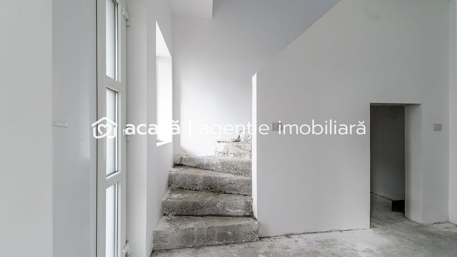 Vândut! Casă modernă, elegantă cu spațiu pentru întreaga familie - Poză 11