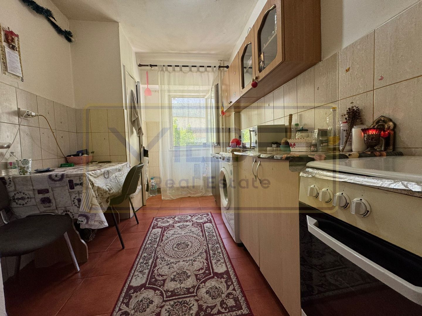 Apartament 2 camere decomandat zona Podul de Fier - Poză 11