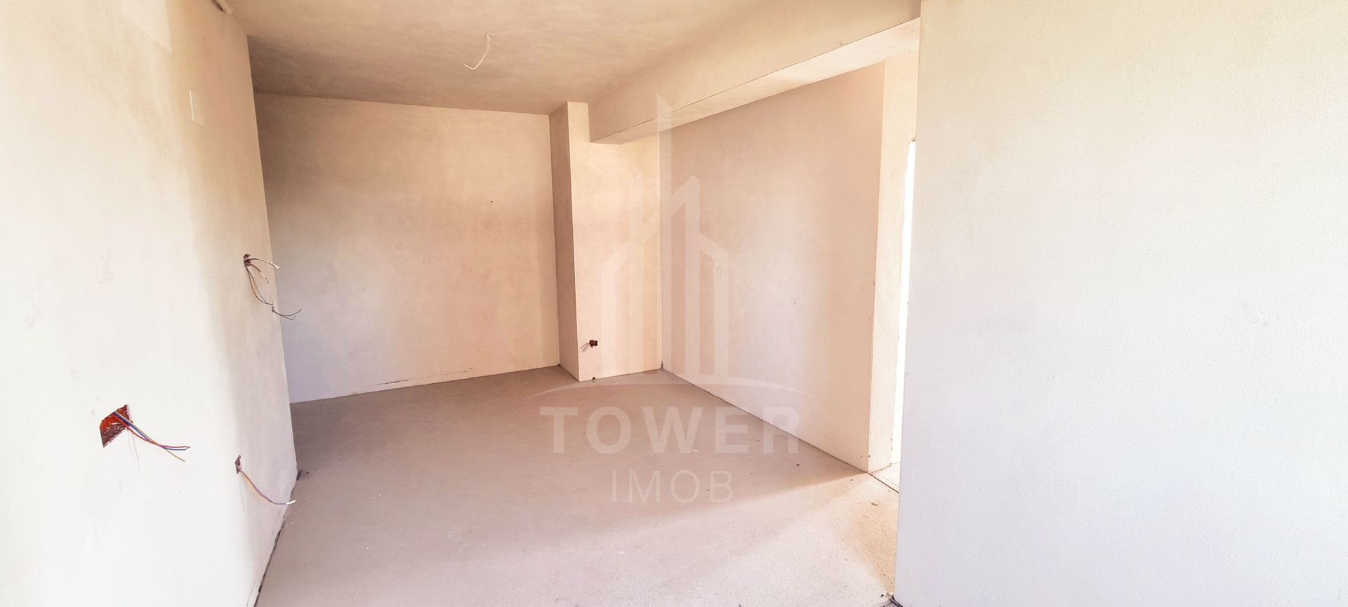 De Vânzare - Apartament 3 camere - Etaj 1 - Poză 3