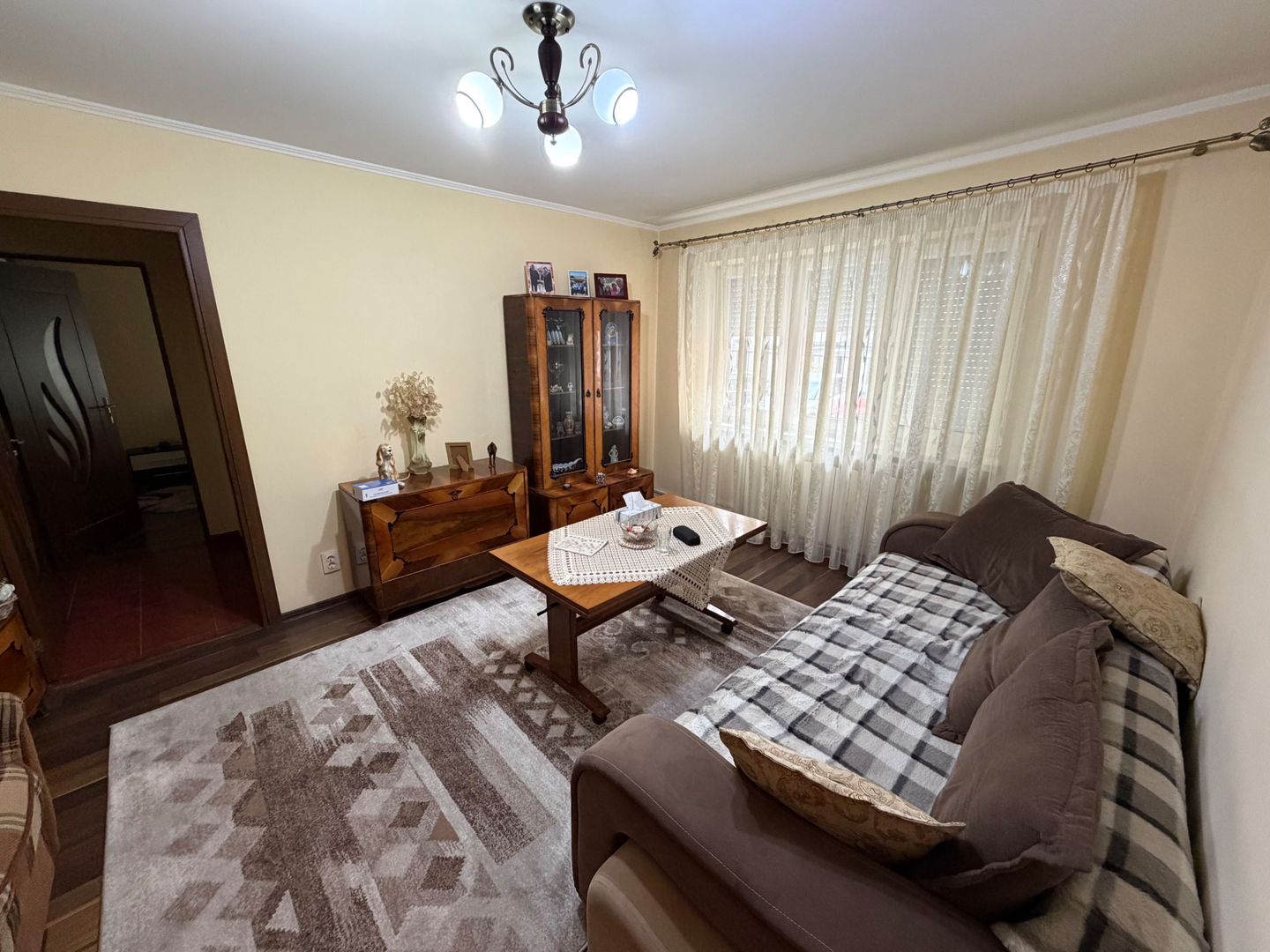 Apartament 2 camere, parter - zona Cetate - Poză 7