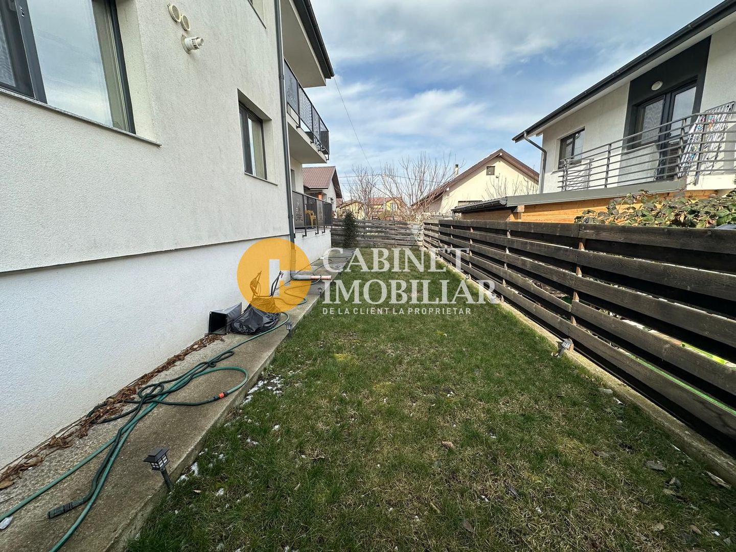 3 CAMERE DECOMANDAT- CURTE PROPRIE- MOBILAT+UTILAT- Valea Lupului - Poză 8