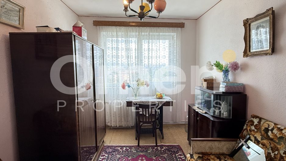 Apartament cu 4 camere; 74.66 mp, decomandat, Bd. Decebal - Poză 2