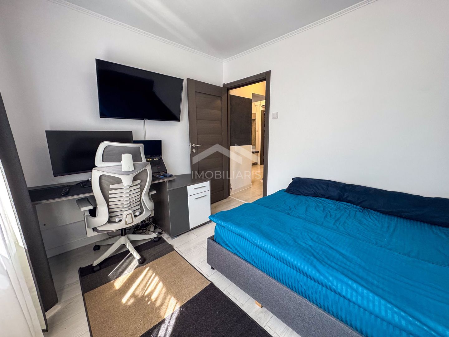 Apartament 3 camere de vanzare - modernizat 2024 - Poarta 6 - Poză 4
