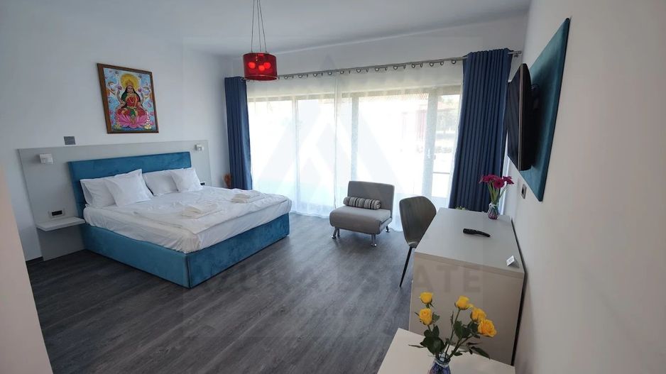 Pensiune 600 mp an 2023 si casa 130 mp teren 4600 mp zona V. Avrigului - Poză 10