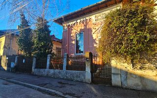 Casă cu arhitectură interbelică, 5 camere, teren 409 mp – Central - Poză 5