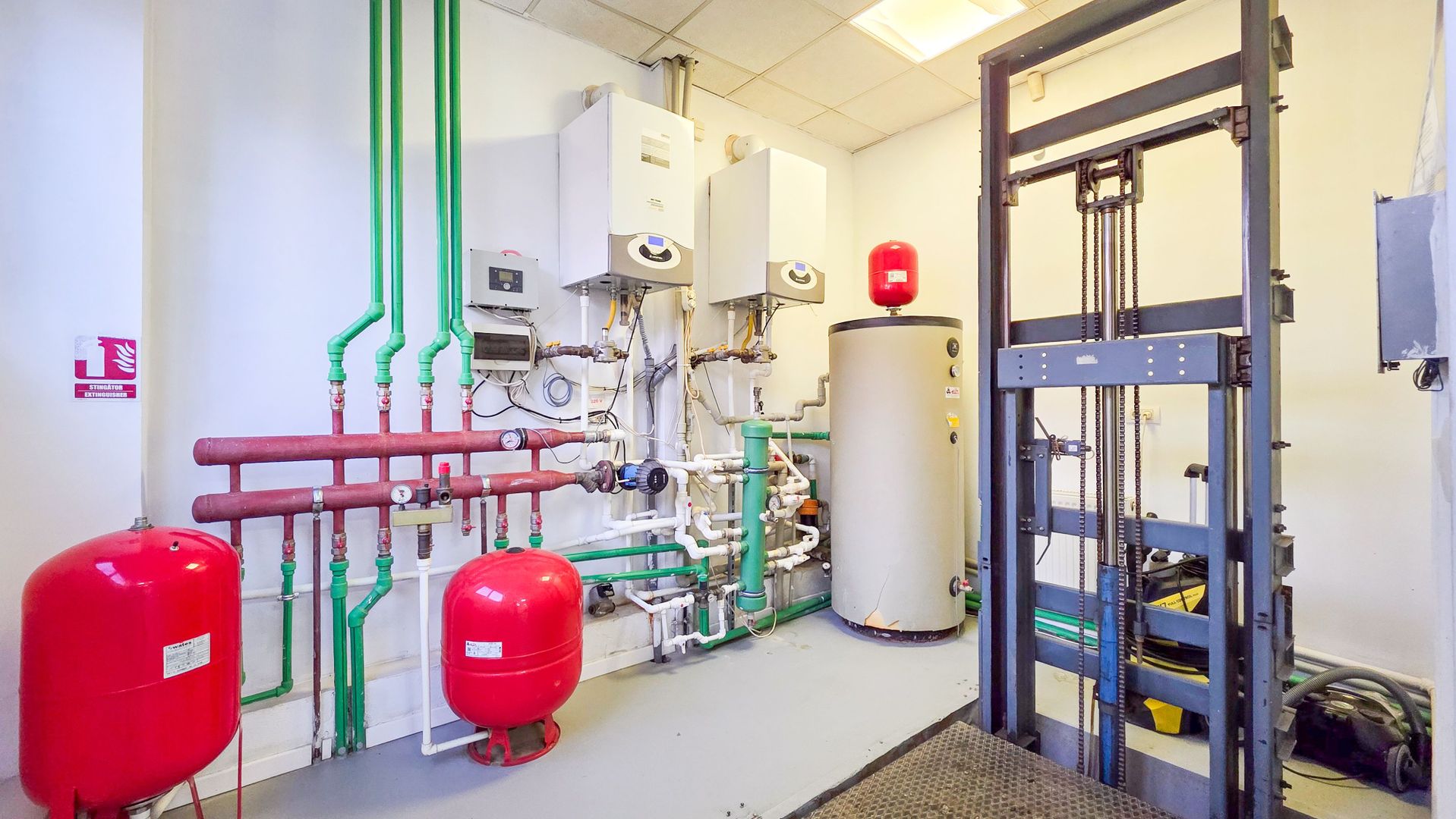 Spațiu industrial–afacere catering la cheie, teren&hală 750 mp S+P+1E - Poză 42