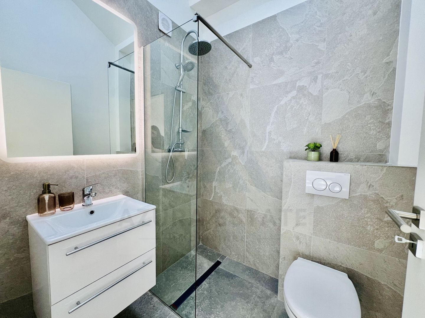 Penthouse ultramodern utilat 5 camere 2 bai si 139 mp utili in DaVinci - Poză 18