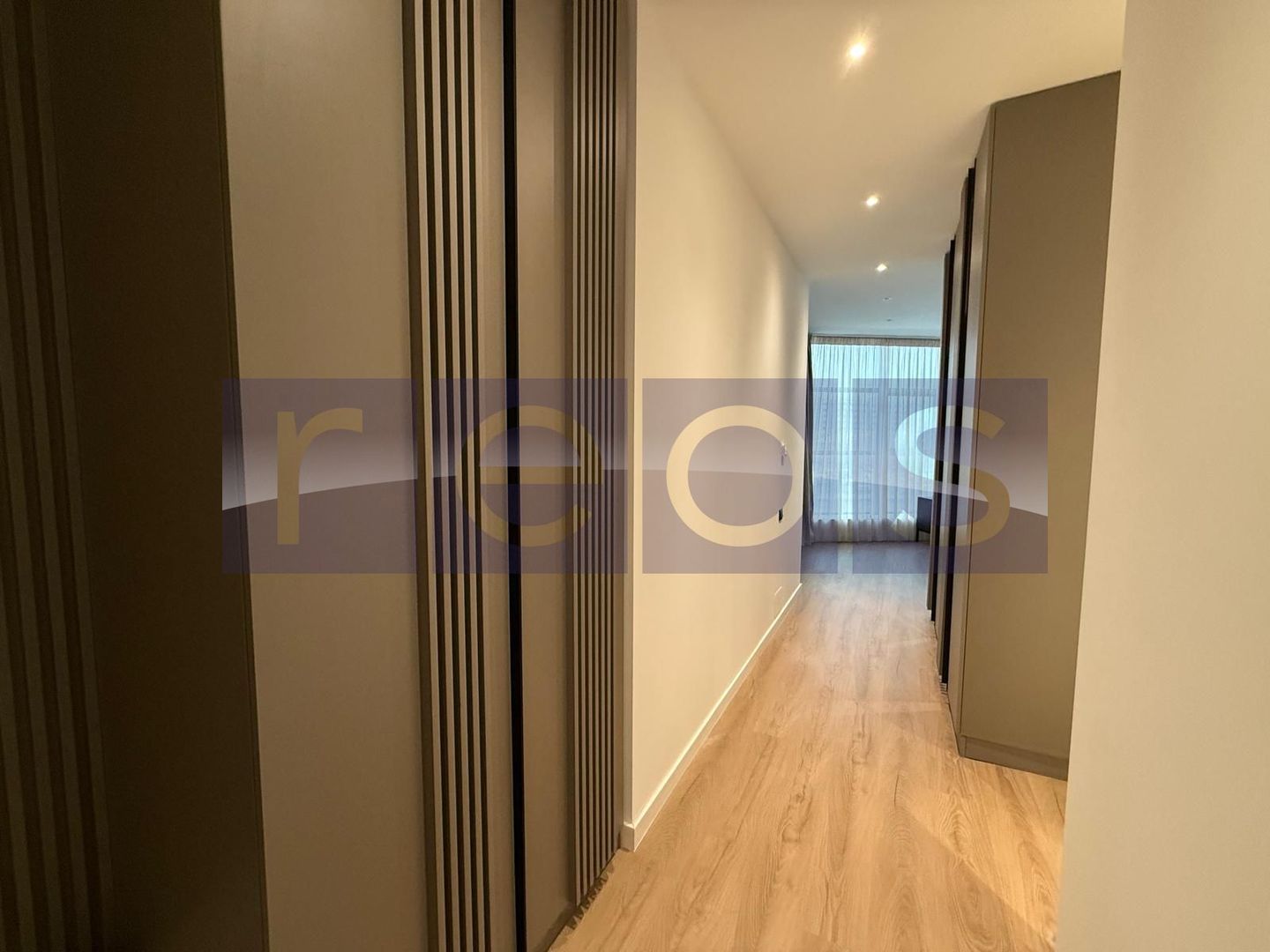 INCHIRIERE 4 CAMERE | ONE NORTH LOFT | MOBILAT SI UTILAT LUX | LOC PARCARE | - Poză 32