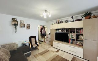 Apartament 3 camere, etaj intermediar, mobilat, 2 bai, 2 balcoane - Poză 10