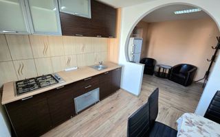 Apartament cu 2 Camere, Etaj 1, Zona Sub Stadion - Poză 2