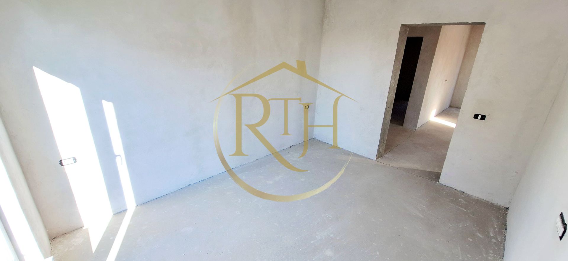 Oferim spre vanzare Case-Duplex cu 4 camere, situate in Giroc, zona buna - Poză 9