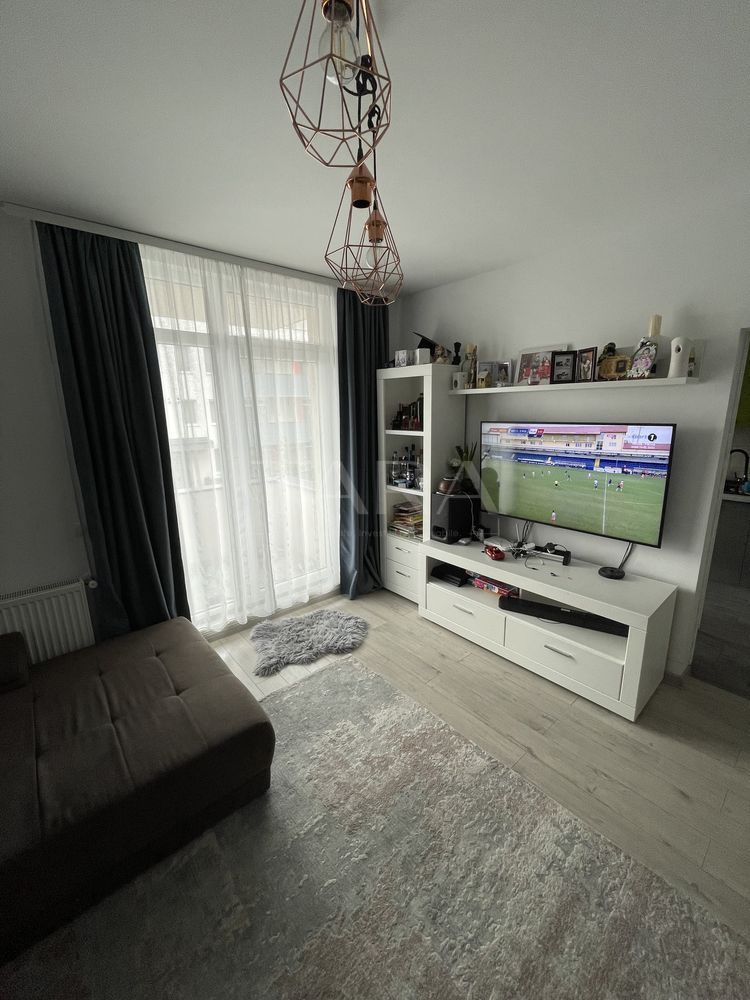 Apartament 3 camere ultrafinisat - Zona Baciu - Poză 2