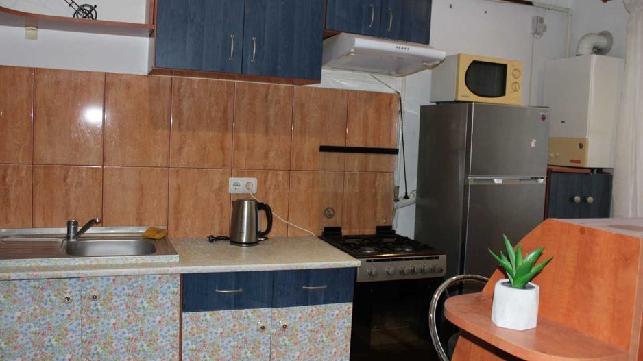 BRASADAS vinde ap 2 cam etaj 4/4 ULTRACENTRAL - Poză 3