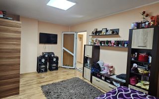 4 camere, decomandat, Micro 20,  parter - Poză 1