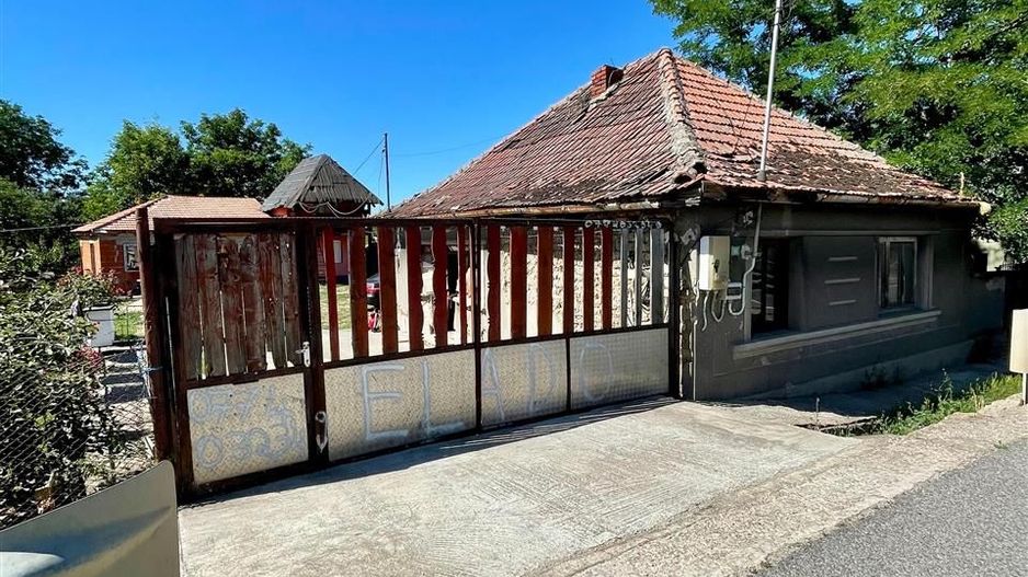 Casa cu 5 camere in localitatea Sacuieni - Poză 9