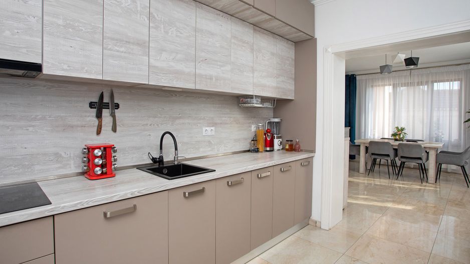 Vilă P+M, Clujului, 190 mp, teren 520 mp, singur în curte. 230 000 E - Poză 19