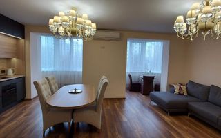 Chirie, apartament, 4 camere, str. Constantin Negruzzi, Centru - Poză 1