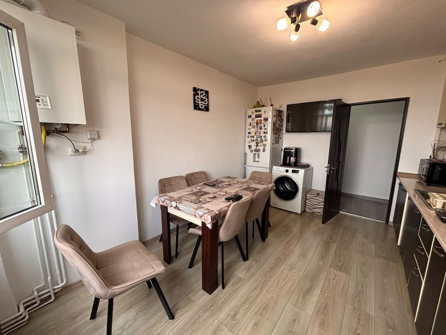 Apartament 2 camere decomandat de vânzare în Sibiu - Poză 14