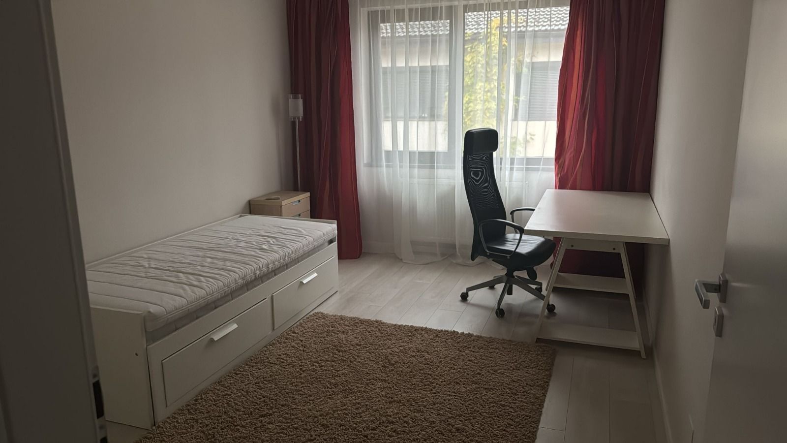 Vila de inchiriat | complet renovata |vis a vis de Porsche Nord - Poză 3