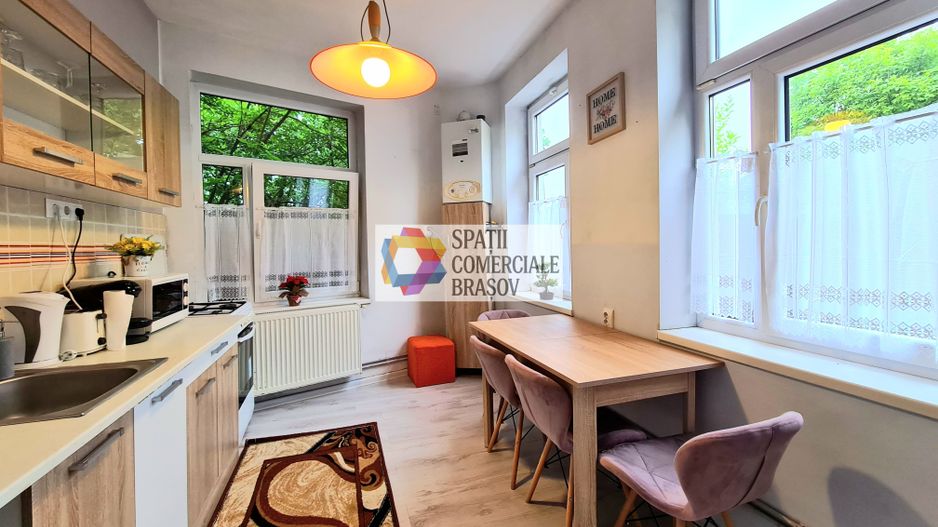 Casa 5 camere de vânzare Brasov - Centru - 160 mp - Poză 1