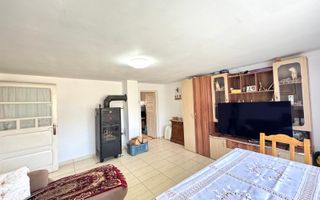 Casa de caramida de vanzare Surdesti cu teren intravilan 5000mp - Poză 9